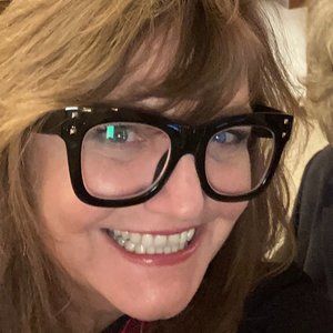 Meet your Posher, Virginia